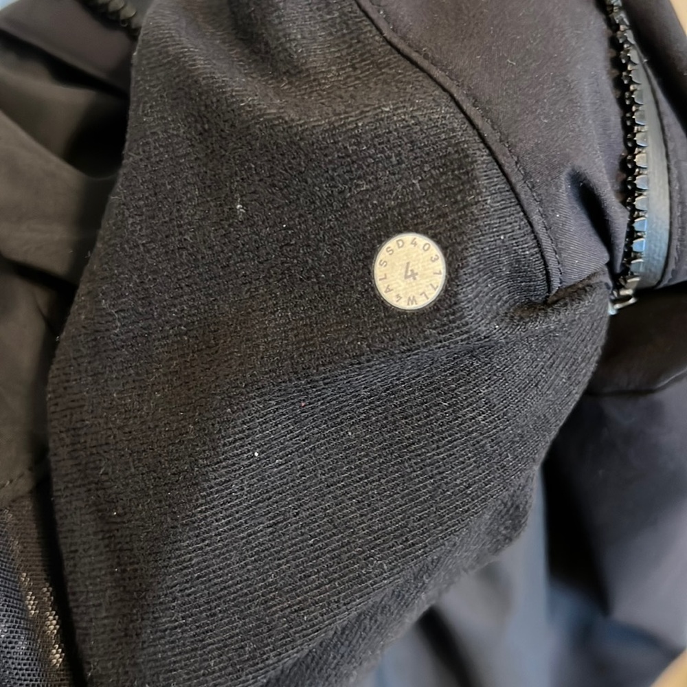 Lululemon Rise & Shine Jacket III - Picture 2 of 9